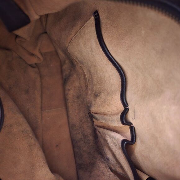 Large Vintage Goldenbleu Black and Brown Leather Shoulder Bag - Picture 6 of 9